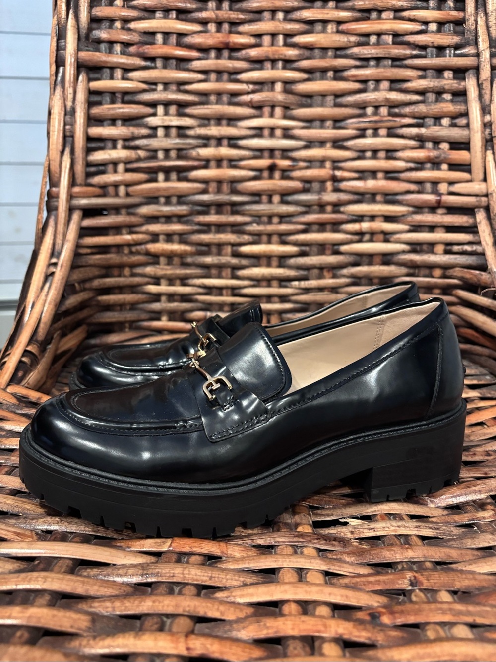 Sam Edelman Black Patent Lug-Sole Loafers with Gold accents . Size 8 - Picture 11 of 12